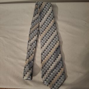 Van Heusen Wavy Pattern Tie in Blue and Cream